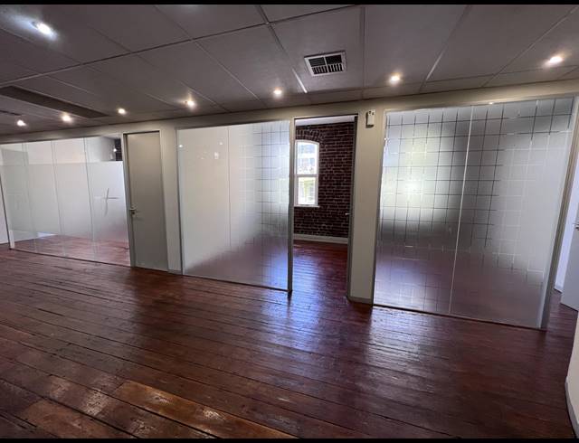 160M² OFFICE TO LET IN CAPE TOWN CITY CENTRE